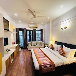 https://the-south-manor.hotelsdelhi.org