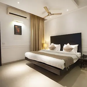 Airport De Aura Delhi Airport Hotel