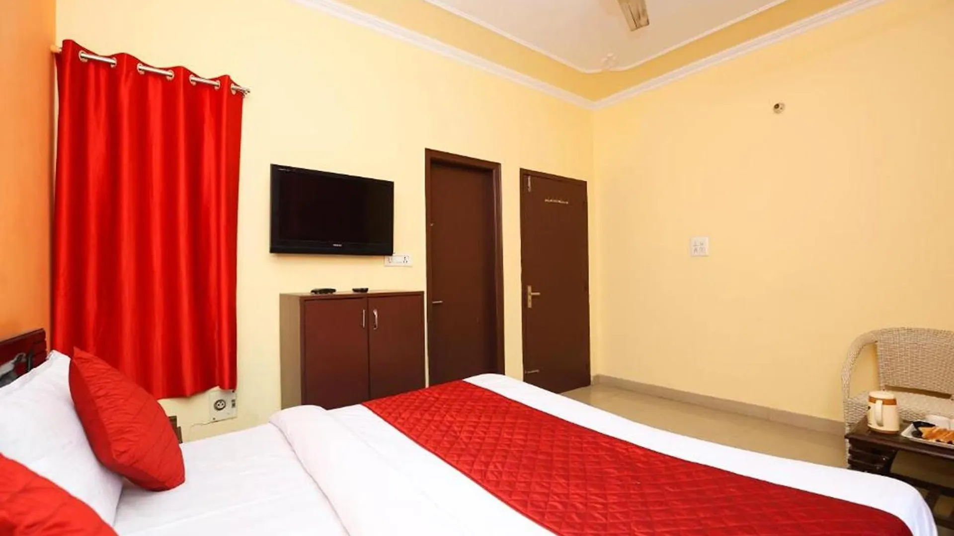 Hotel Sunlight Inn New Delhi 3*,