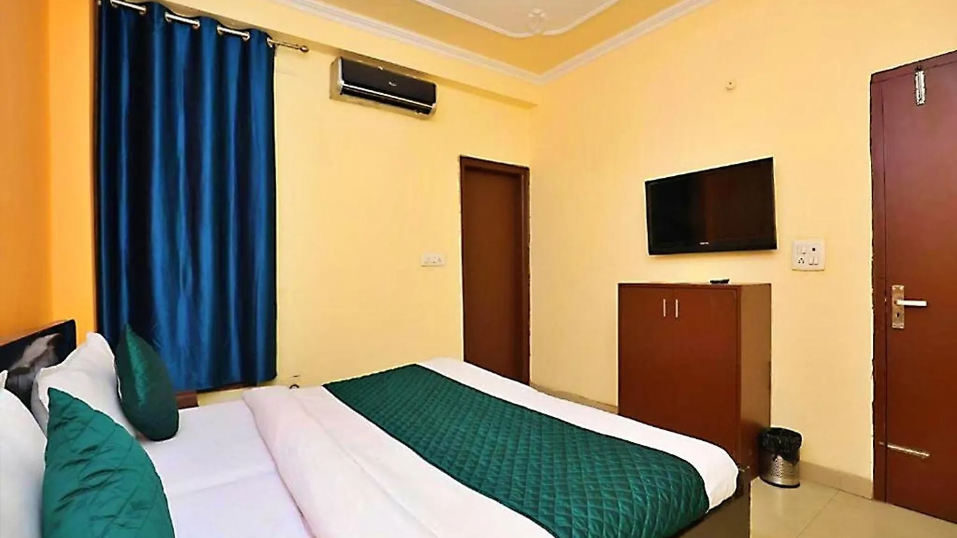Hotel Sunlight Inn New Delhi 3*,